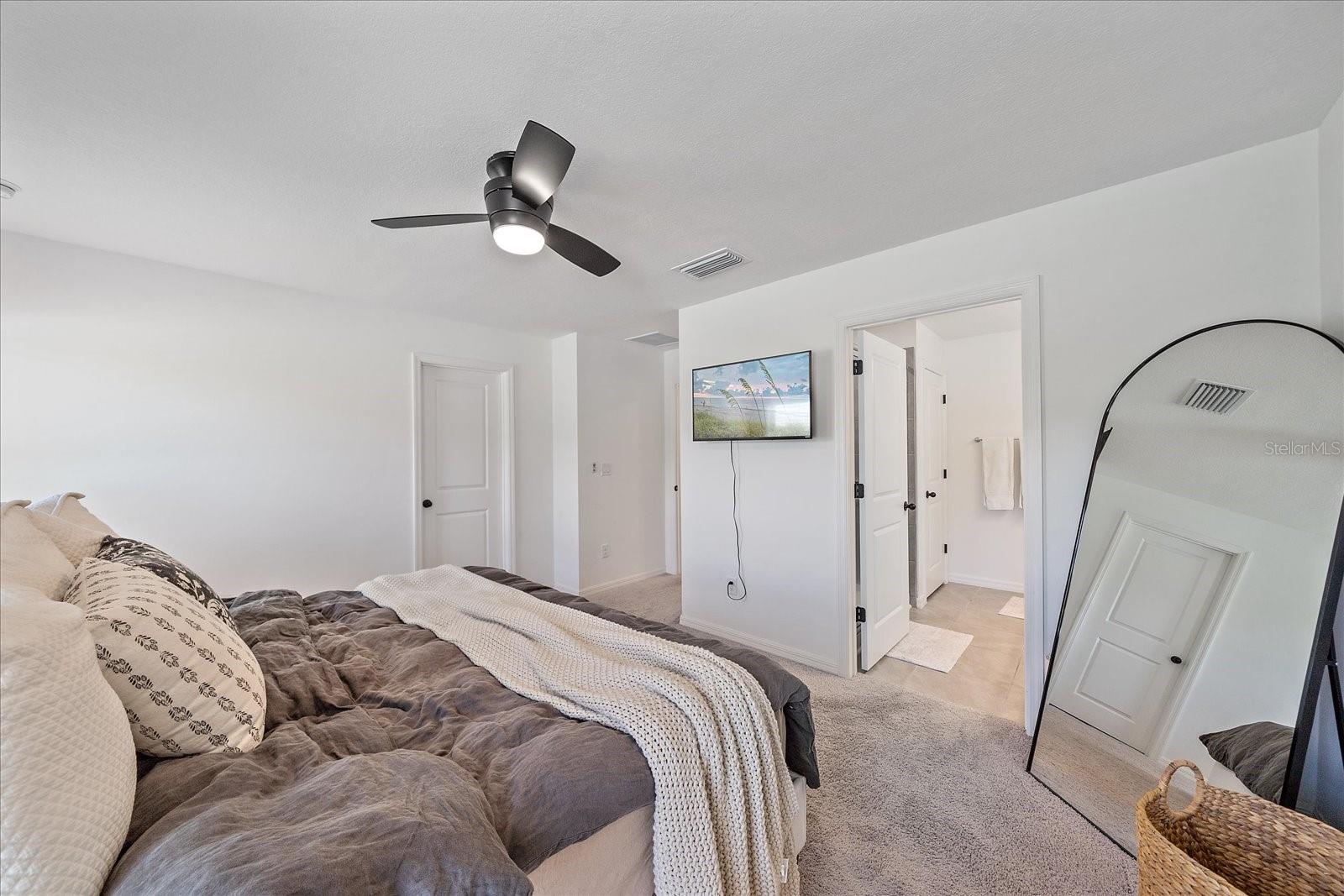 SAWGRASS LAKES PH I-III - Residential Lease