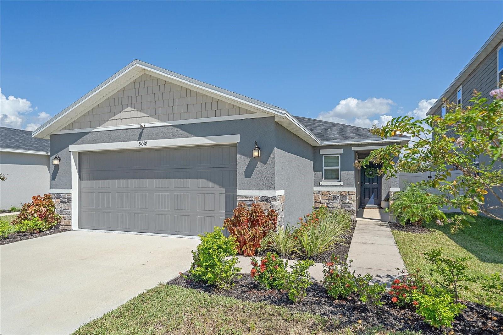 SAWGRASS LAKES PH I-III - Residential Lease