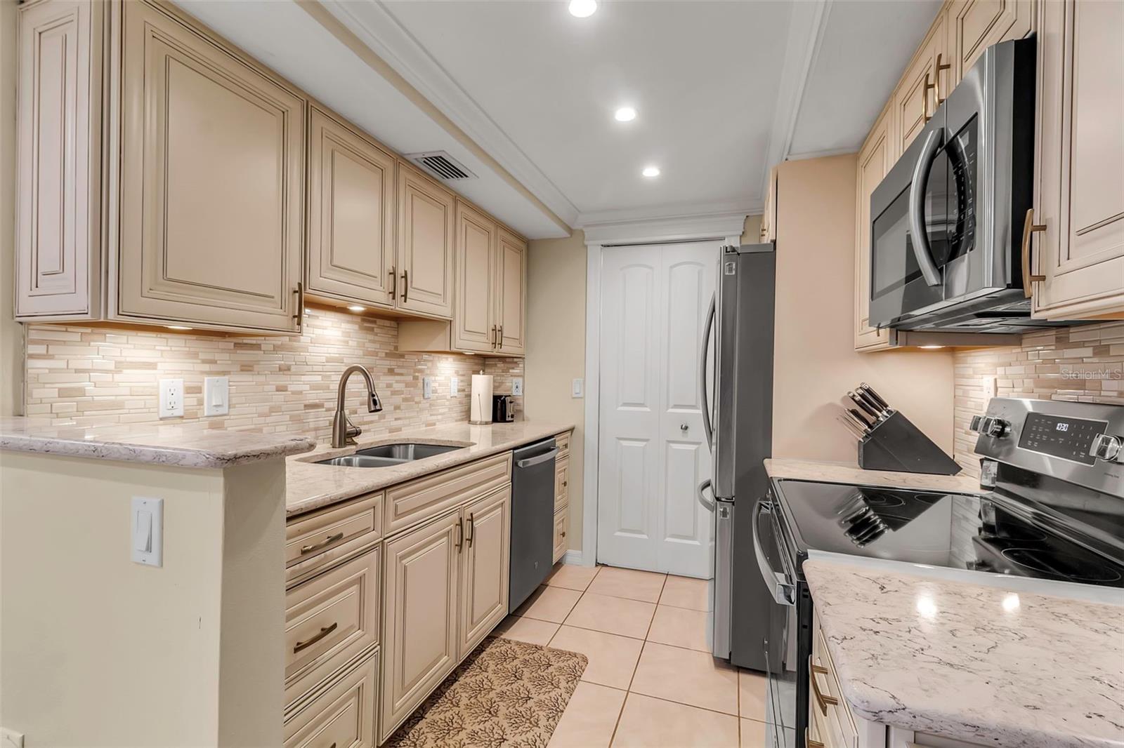 EL CONQUISTADOR VILLAGE 1 SEC 3A - Residential