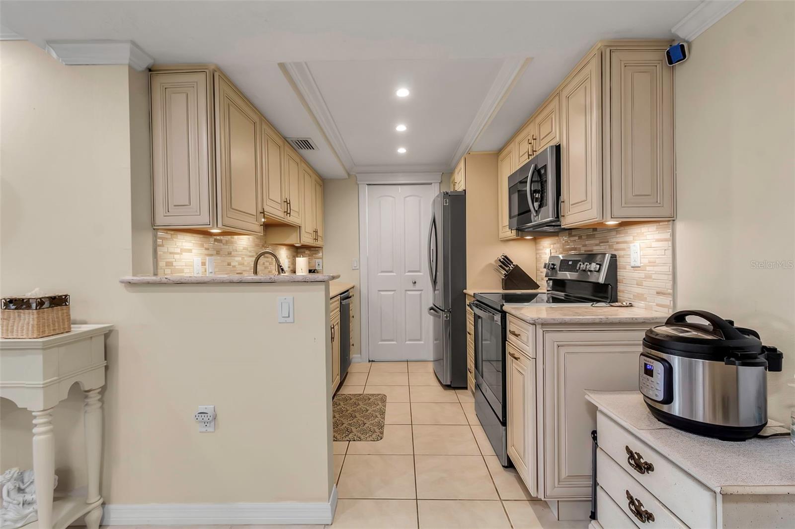 EL CONQUISTADOR VILLAGE 1 SEC 3A - Residential