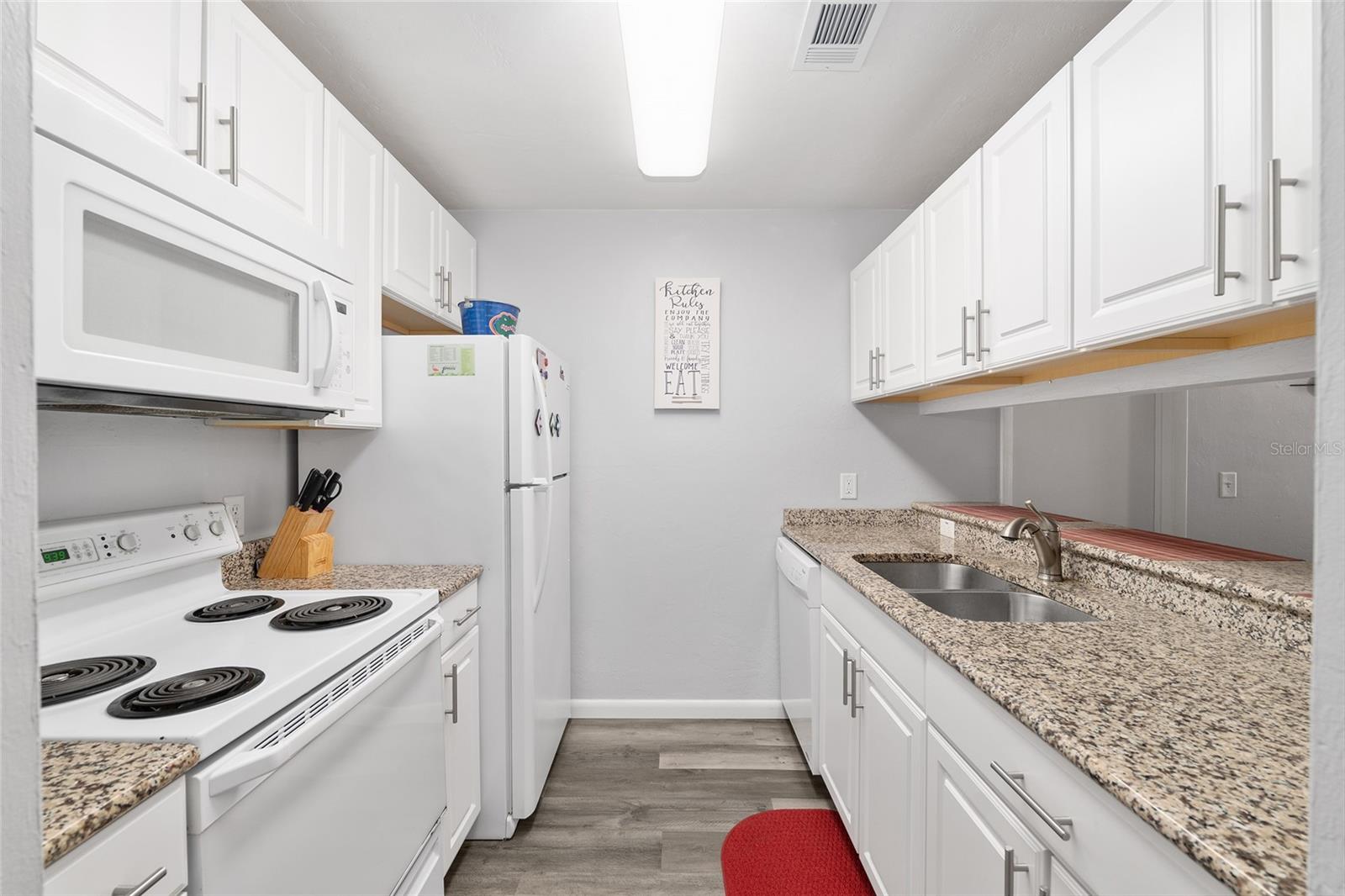 UNIV TERRACE W - Residential