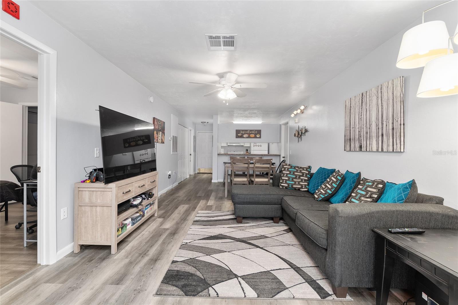 UNIV TERRACE W - Residential