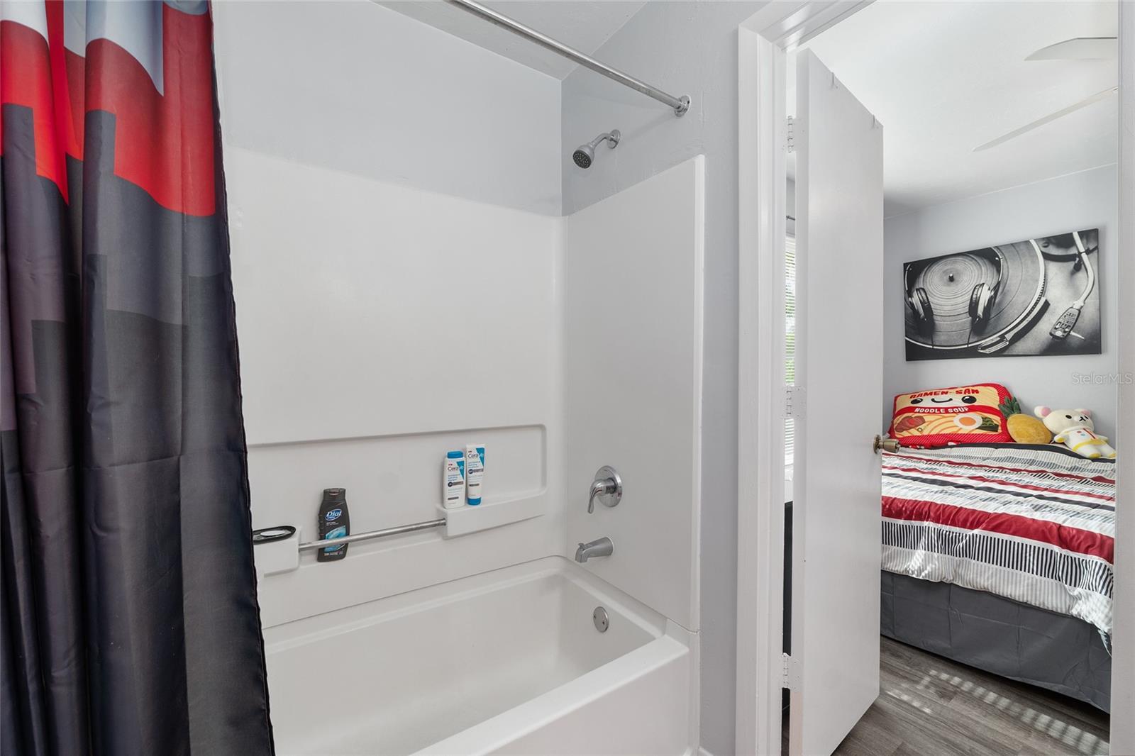 UNIV TERRACE W - Residential