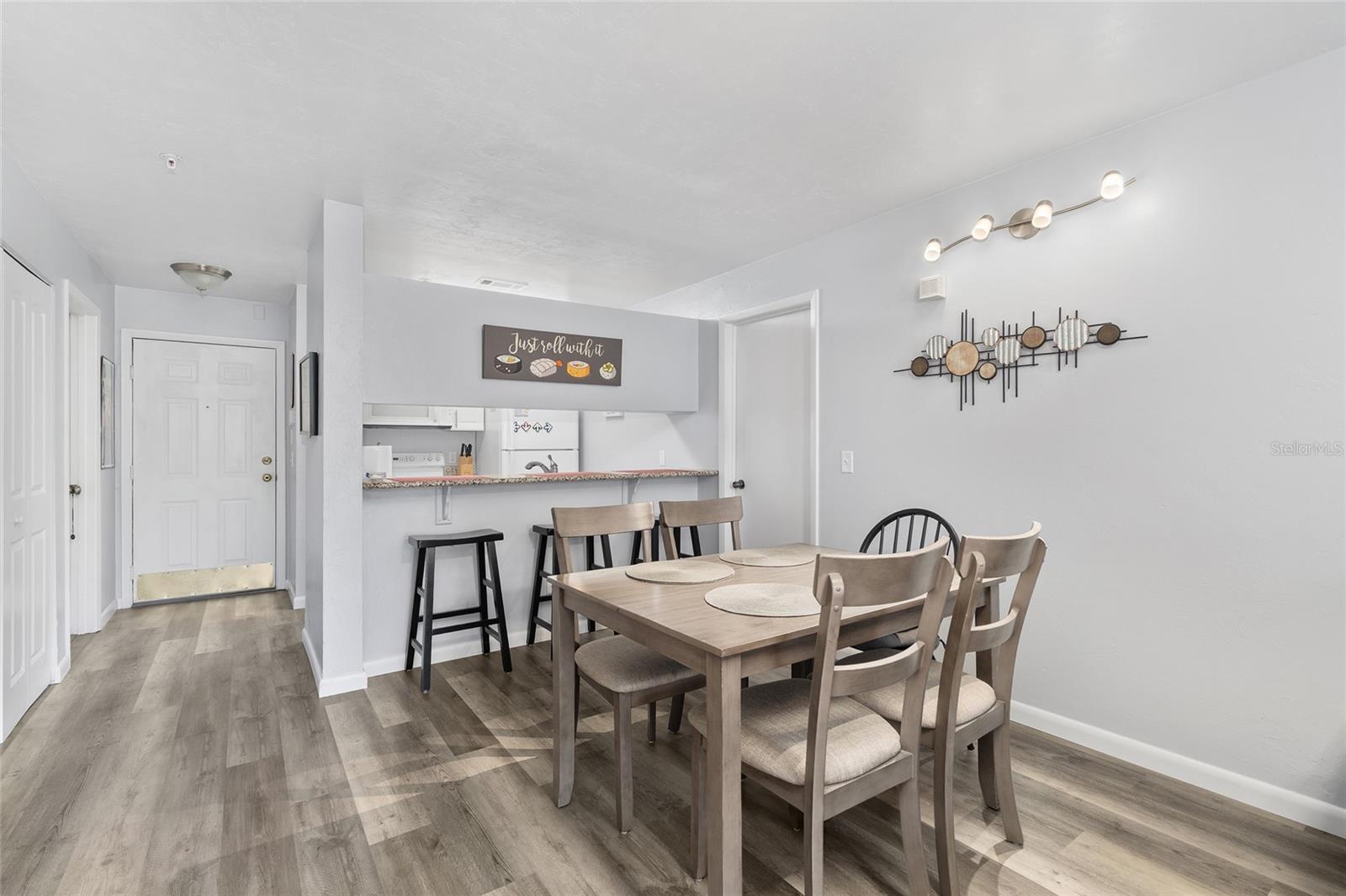 UNIV TERRACE W - Residential