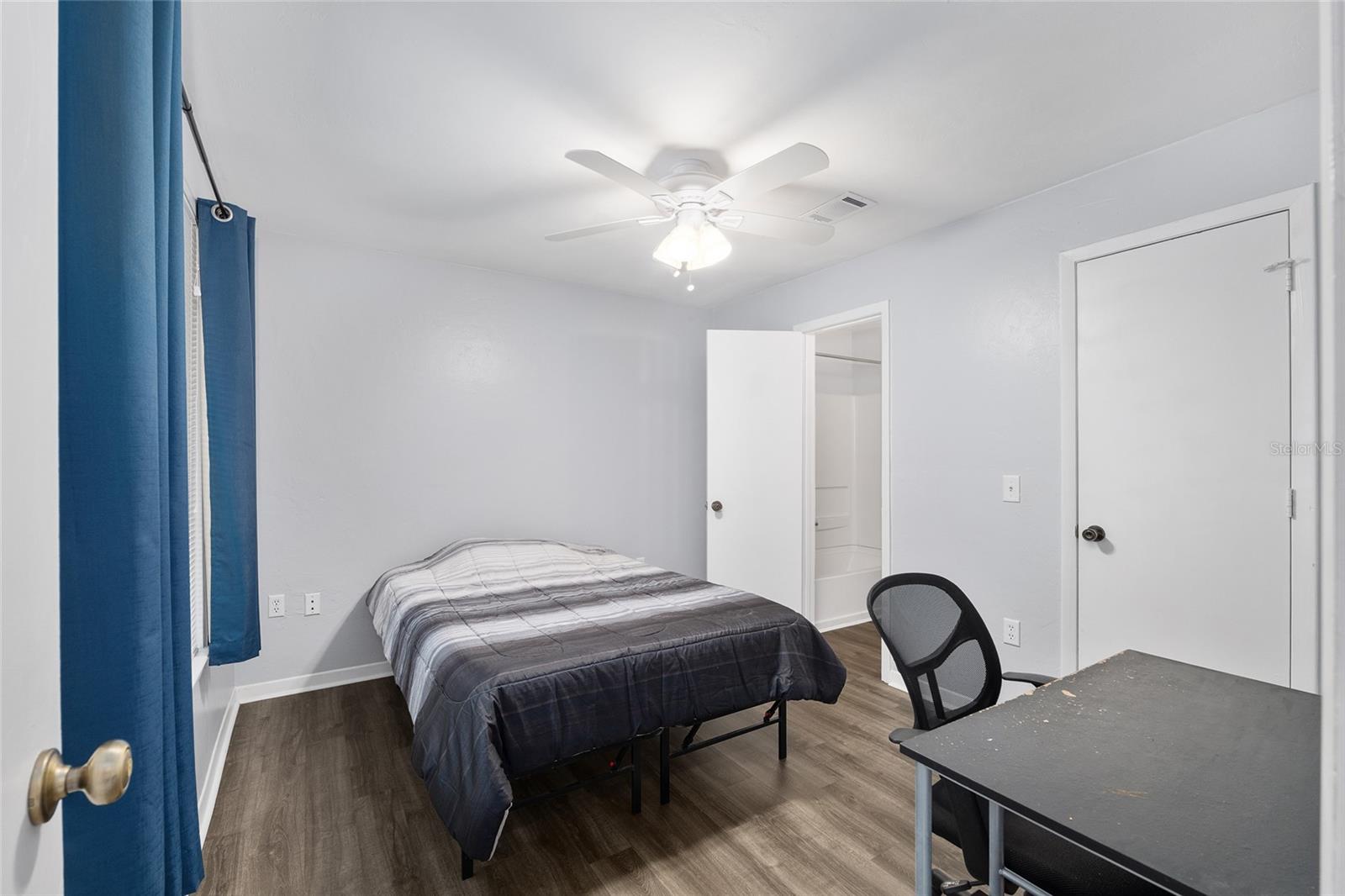 UNIV TERRACE W - Residential