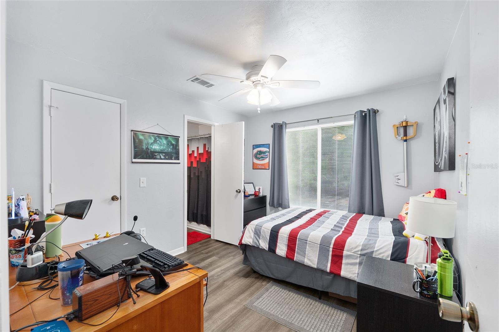 UNIV TERRACE W - Residential