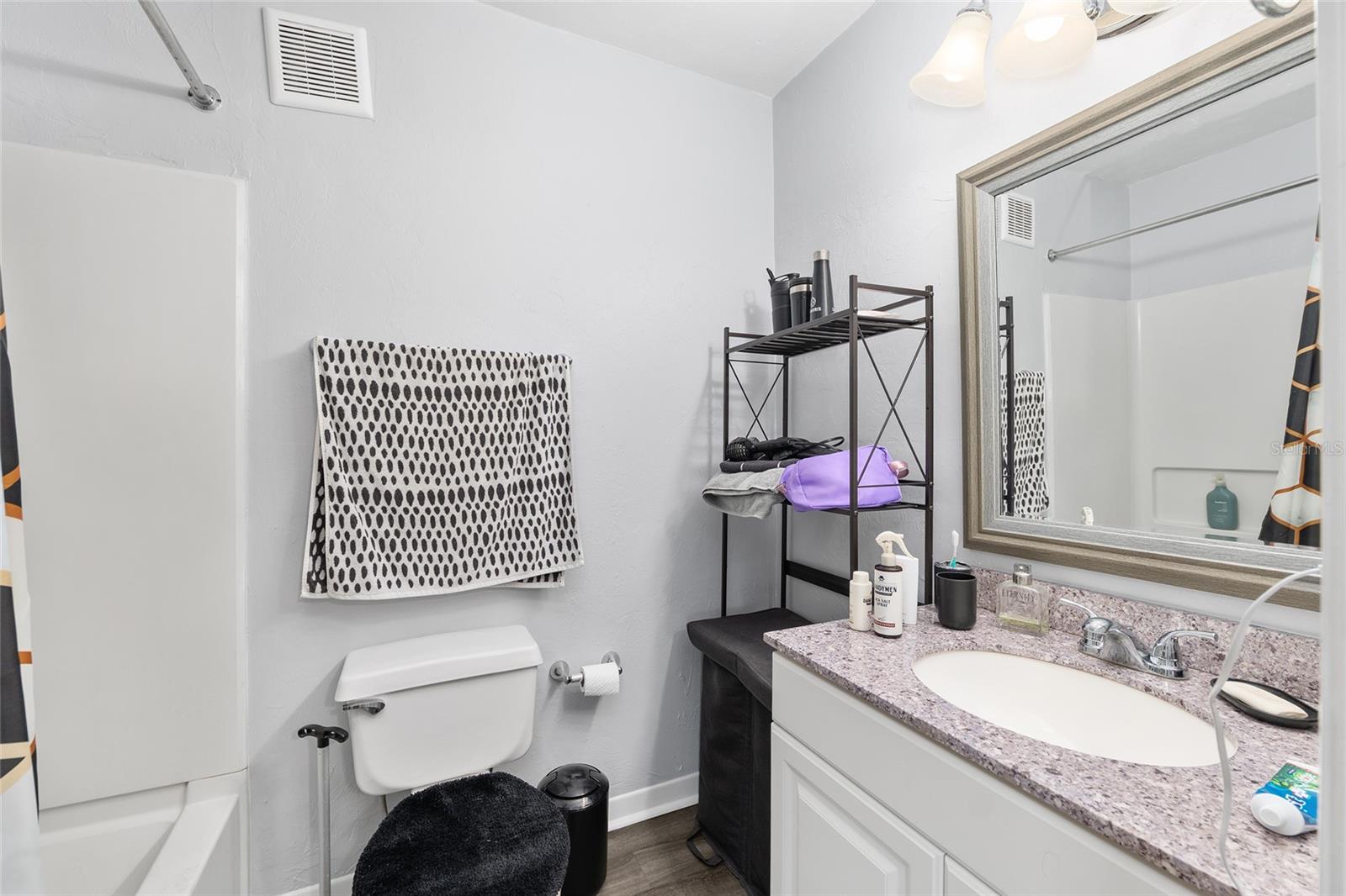 UNIV TERRACE W - Residential