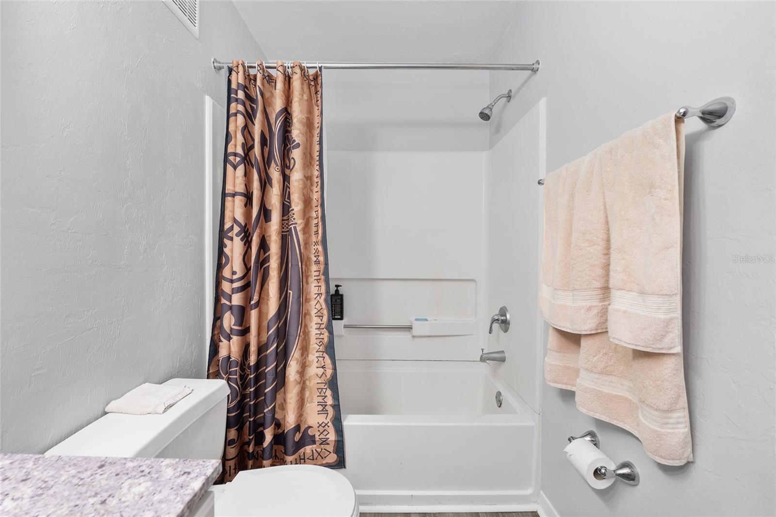 UNIV TERRACE W - Residential