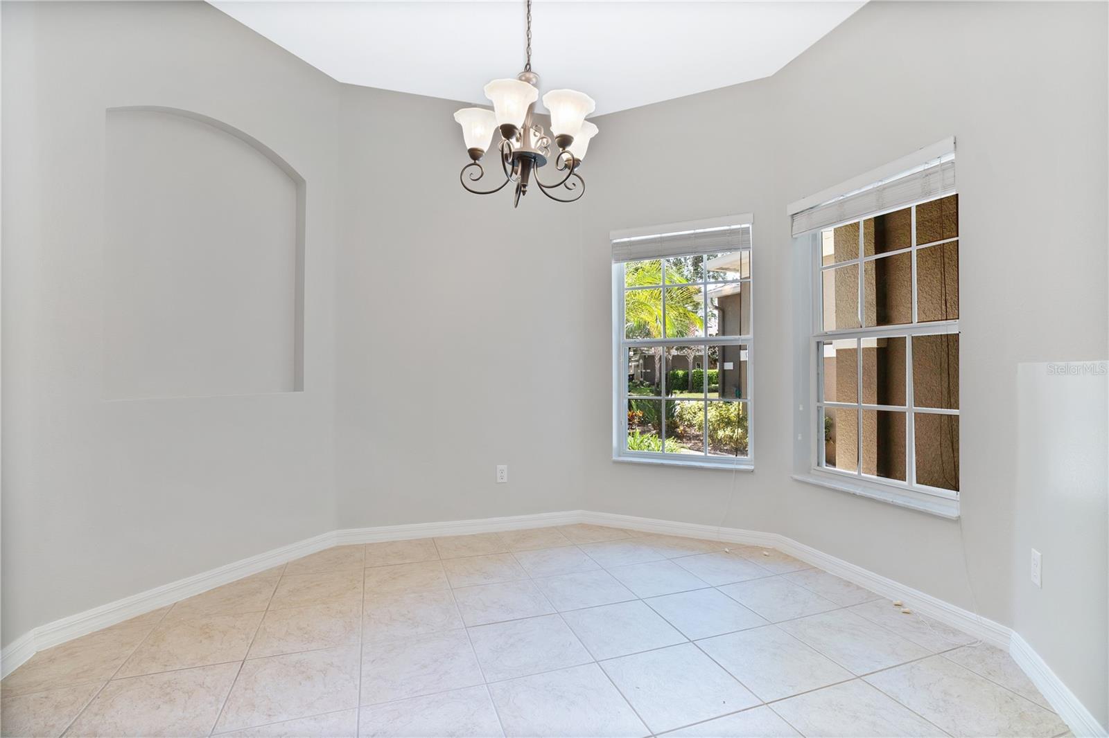 CRESTWOOD HEIGHTS - Residential Lease