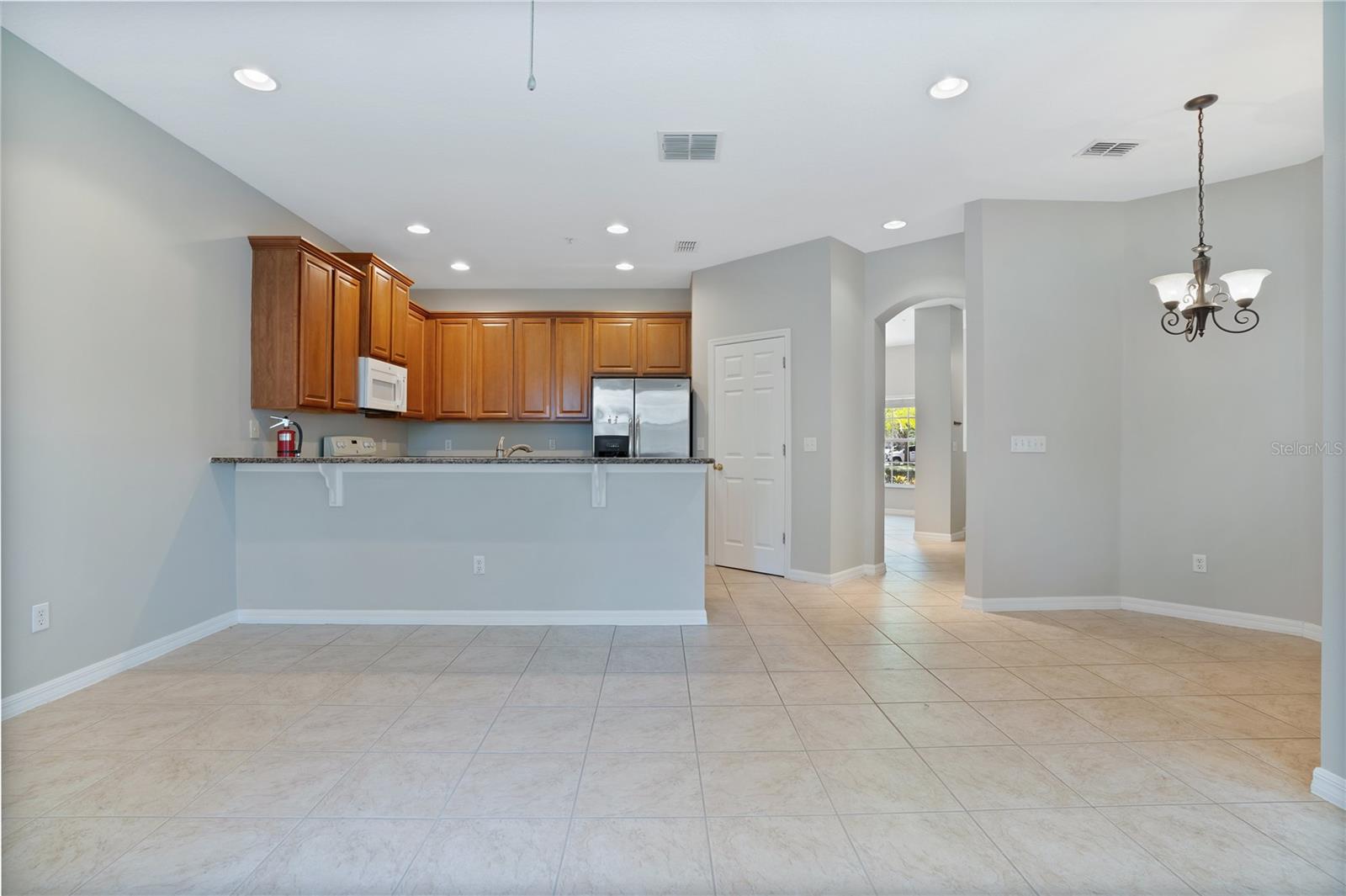 CRESTWOOD HEIGHTS - Residential Lease