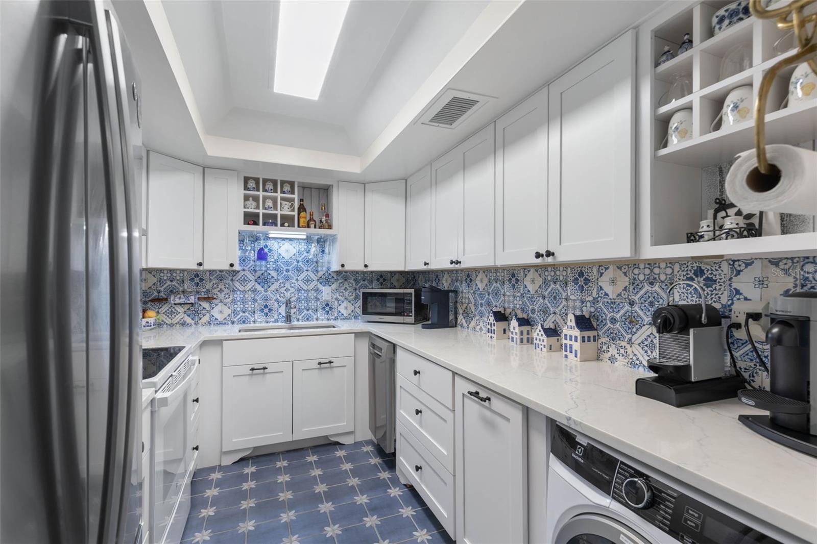 PALM CLUB CONDO - Residential