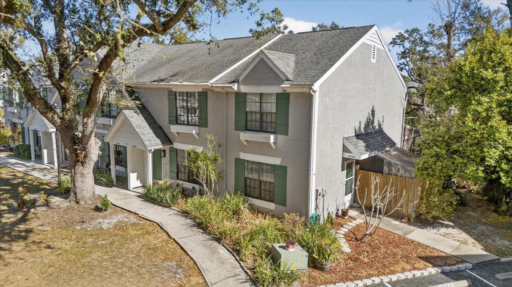 Photo of 3326 Laurel View Drive, Brandon, FL 33511 (MLS # TB8473982)