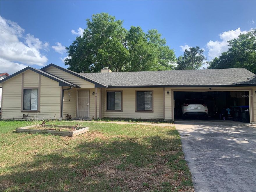 Great 2 bedrooms/2 bath home located in Grove Hill with NO HOA! The property is located within 20 minutes from theme parks, Downtown
Orlando, Orlando International Airport and more. Don't miss this great opportunity to own at a great price and convenient location. Schedule your
showing today.