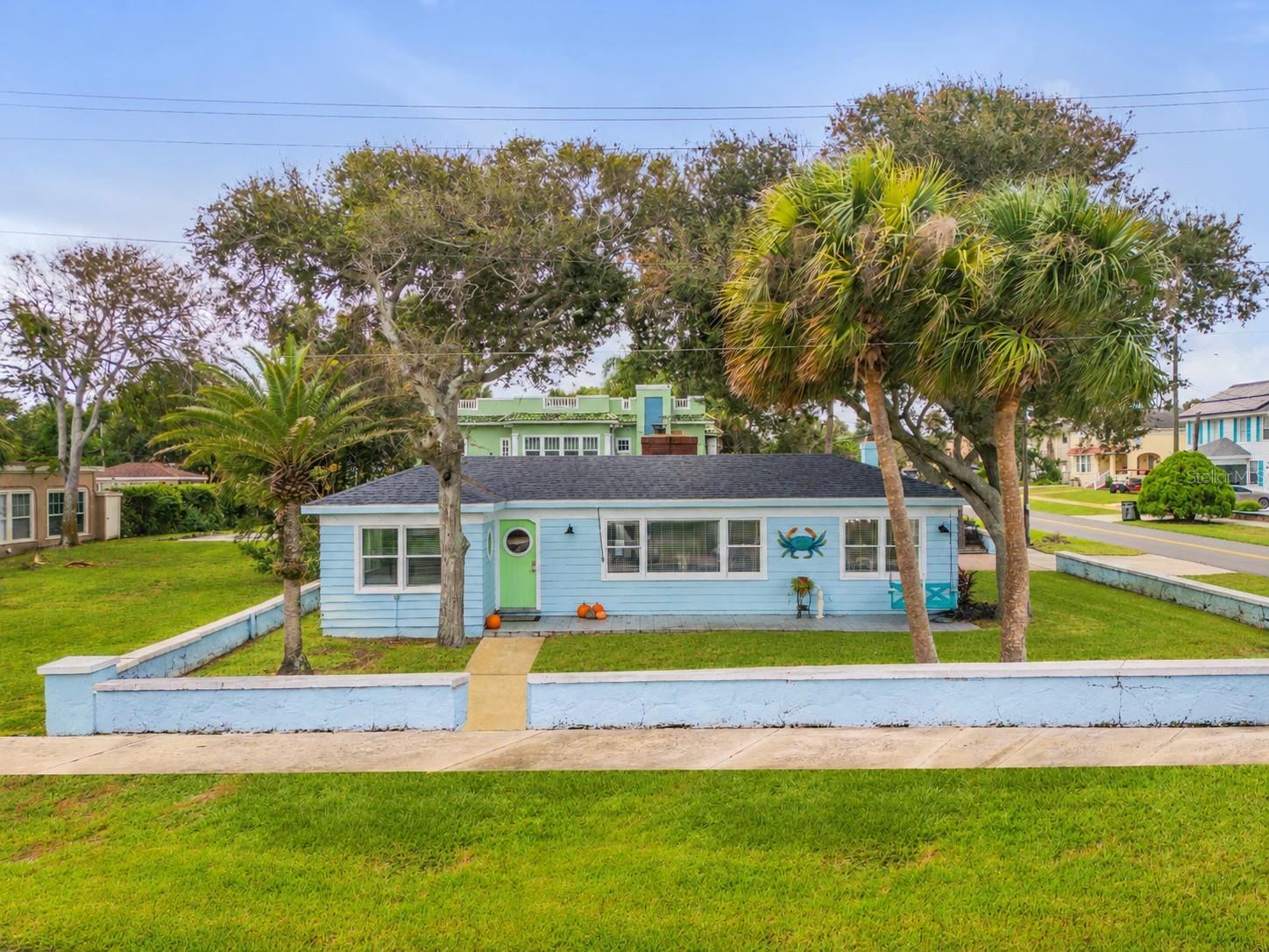 731 N OLEANDER AVENUE
