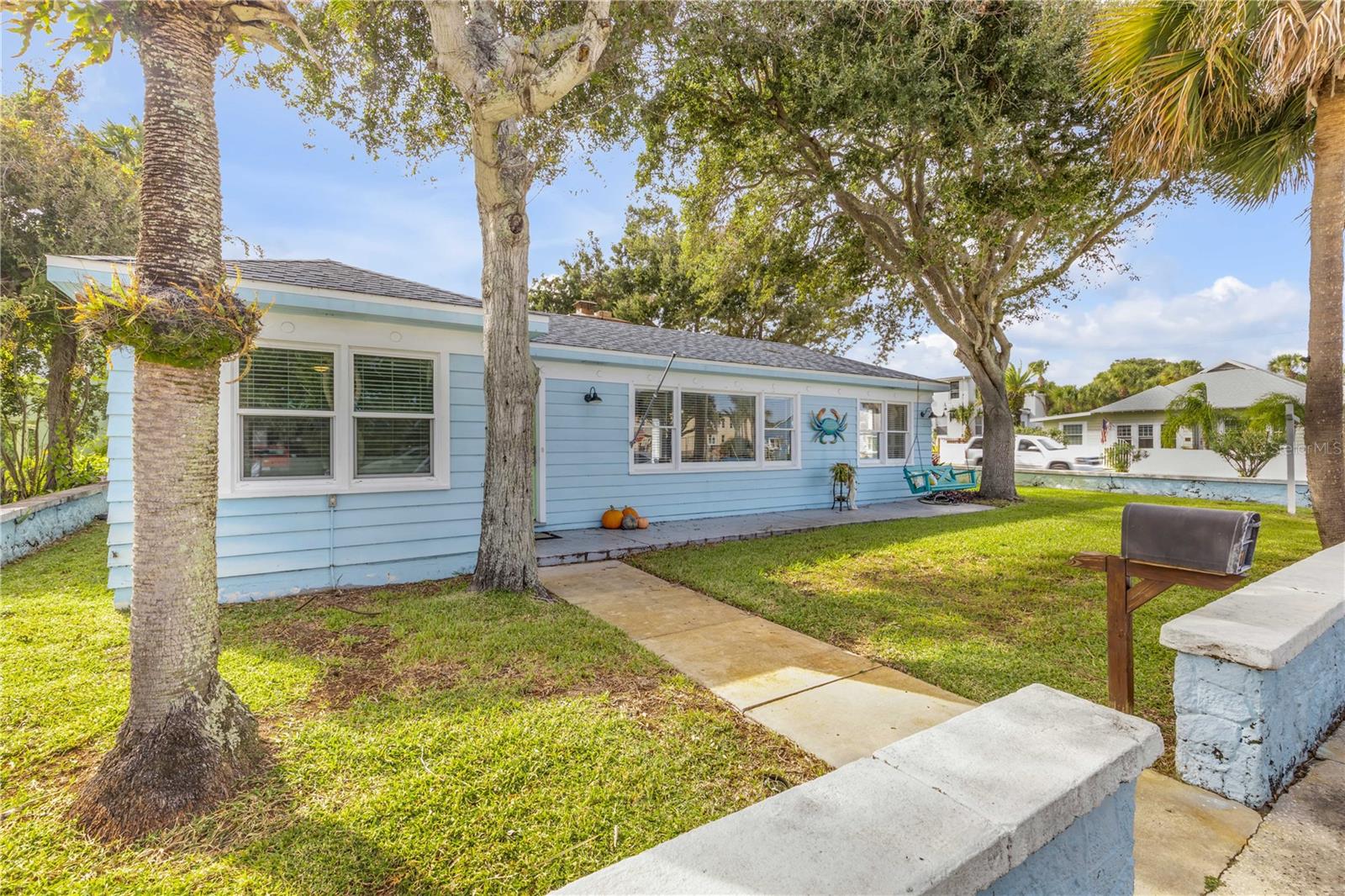 731 N OLEANDER AVENUE