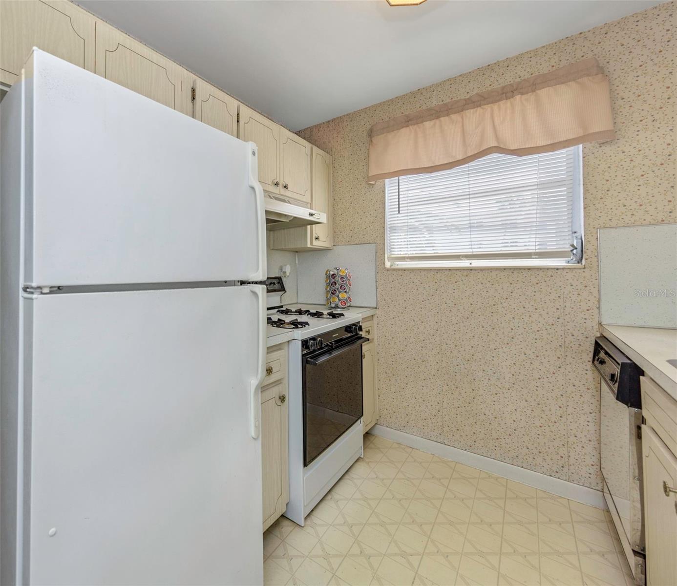 FIVE TOWNS OF ST PETE - Residential