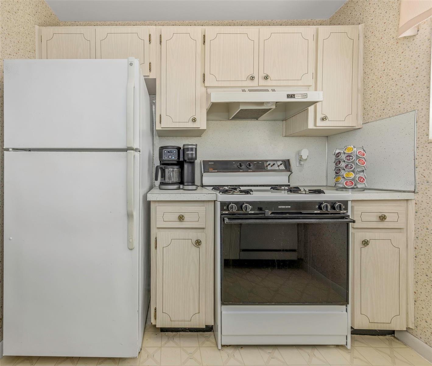 FIVE TOWNS OF ST PETE - Residential