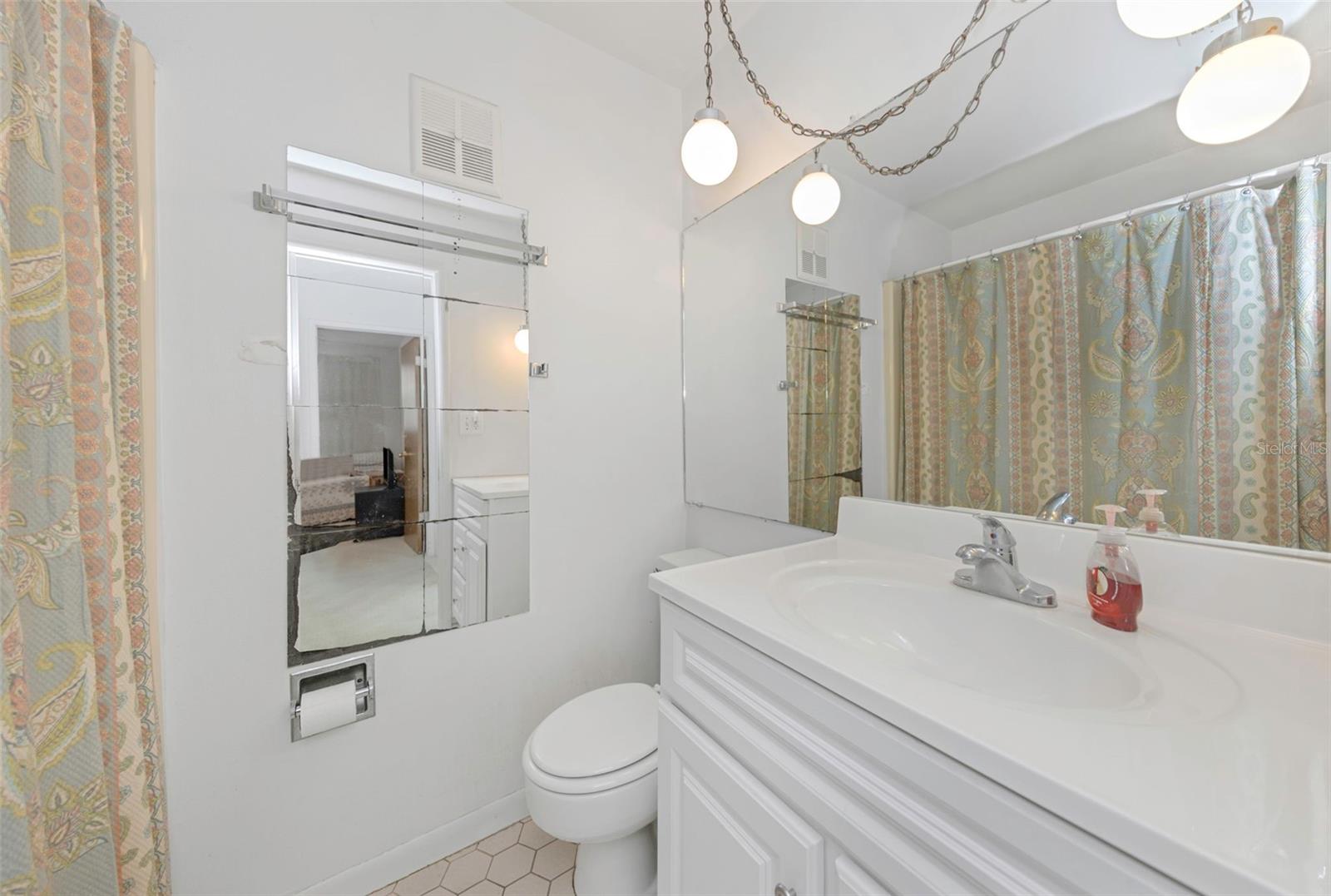 FIVE TOWNS OF ST PETE - Residential