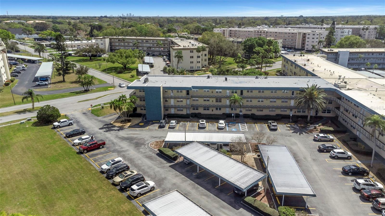 FIVE TOWNS OF ST PETE - Residential