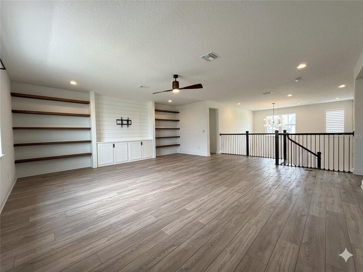 LAUREL POINTE PH 1 - Residential