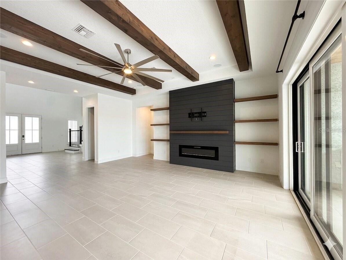 LAUREL POINTE PH 1 - Residential
