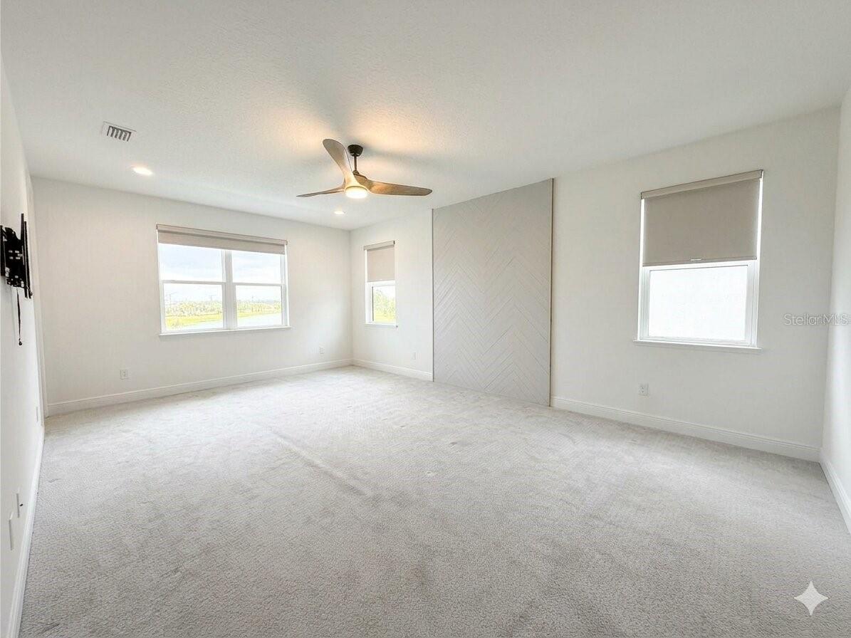 LAUREL POINTE PH 1 - Residential
