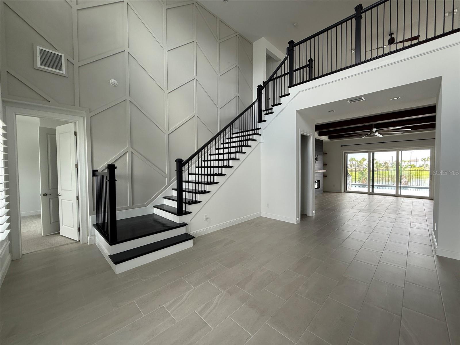LAUREL POINTE PH 1 - Residential