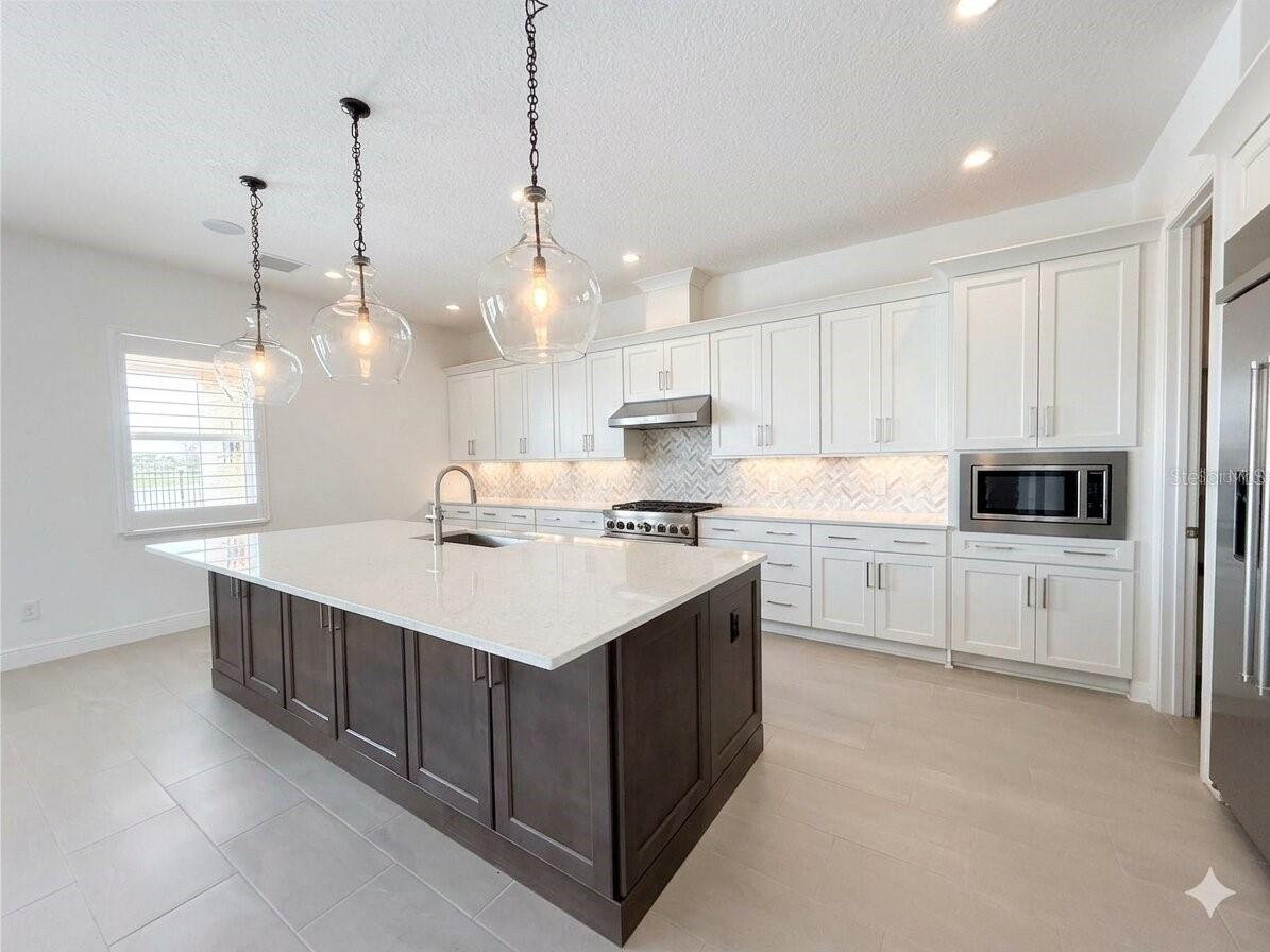 LAUREL POINTE PH 1 - Residential