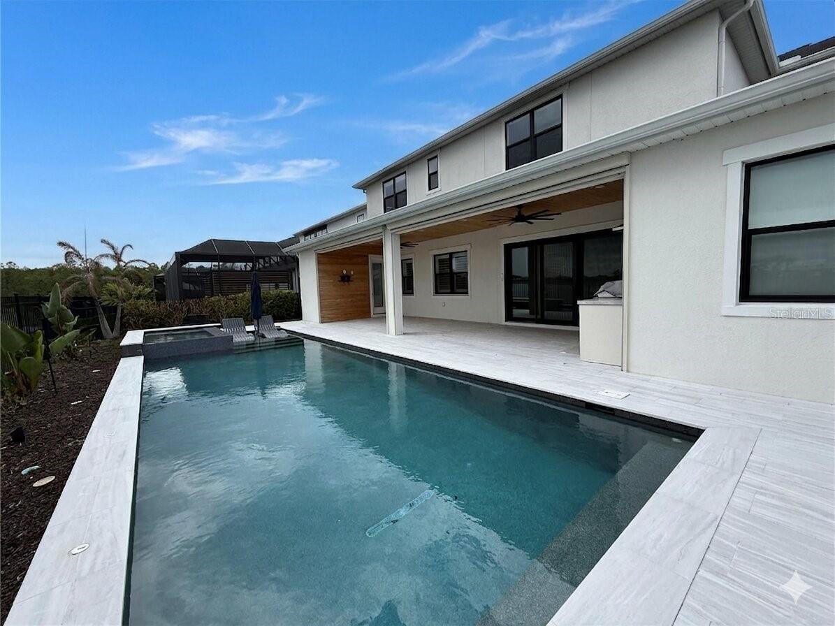 LAUREL POINTE PH 1 - Residential