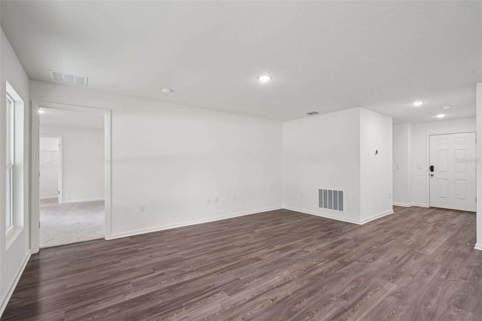 HOWARD HEIGHTS - Residential