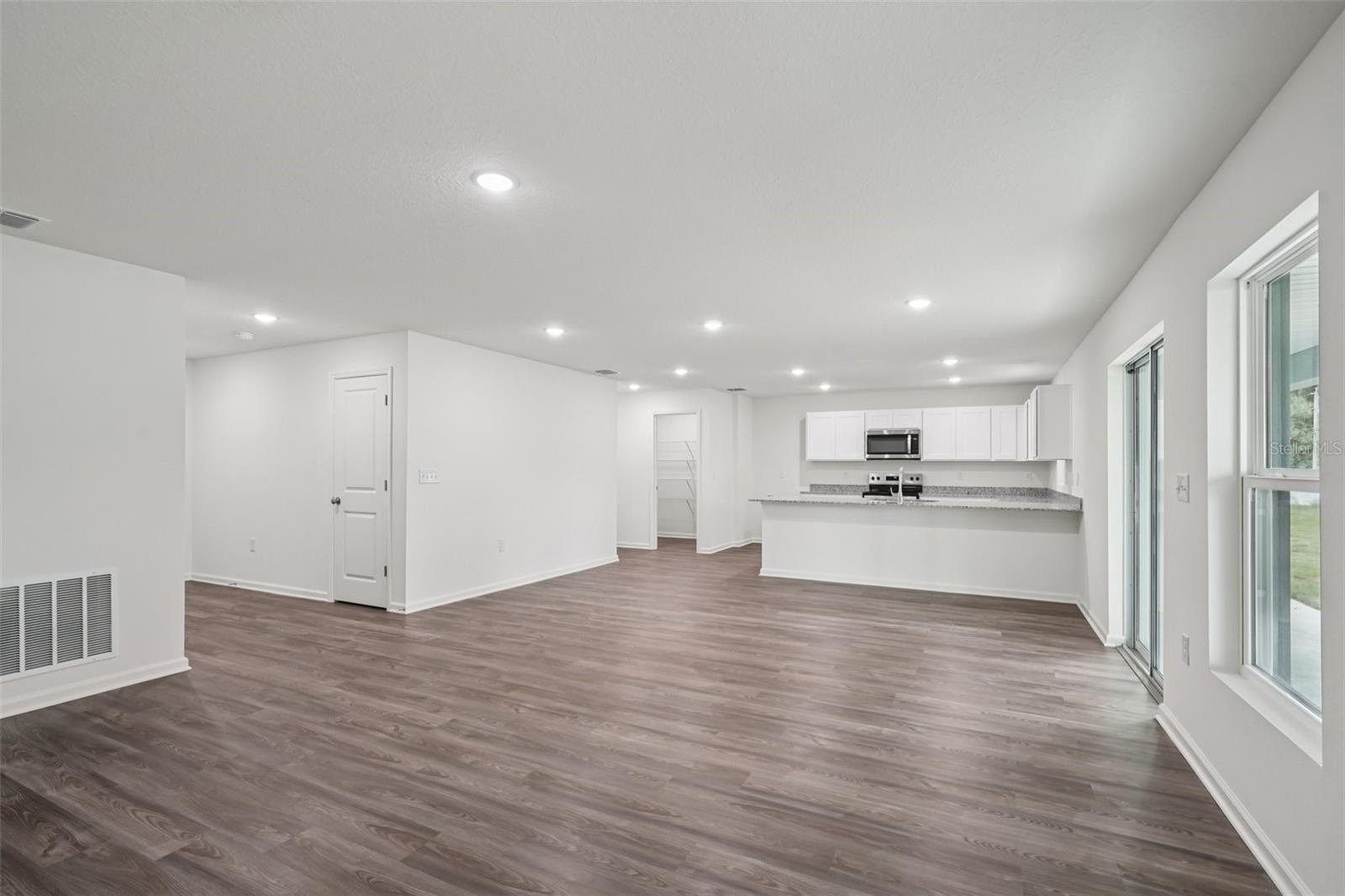 HOWARD HEIGHTS - Residential