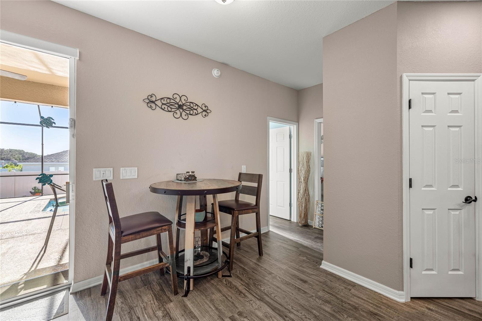 SUMMERCREST - Residential