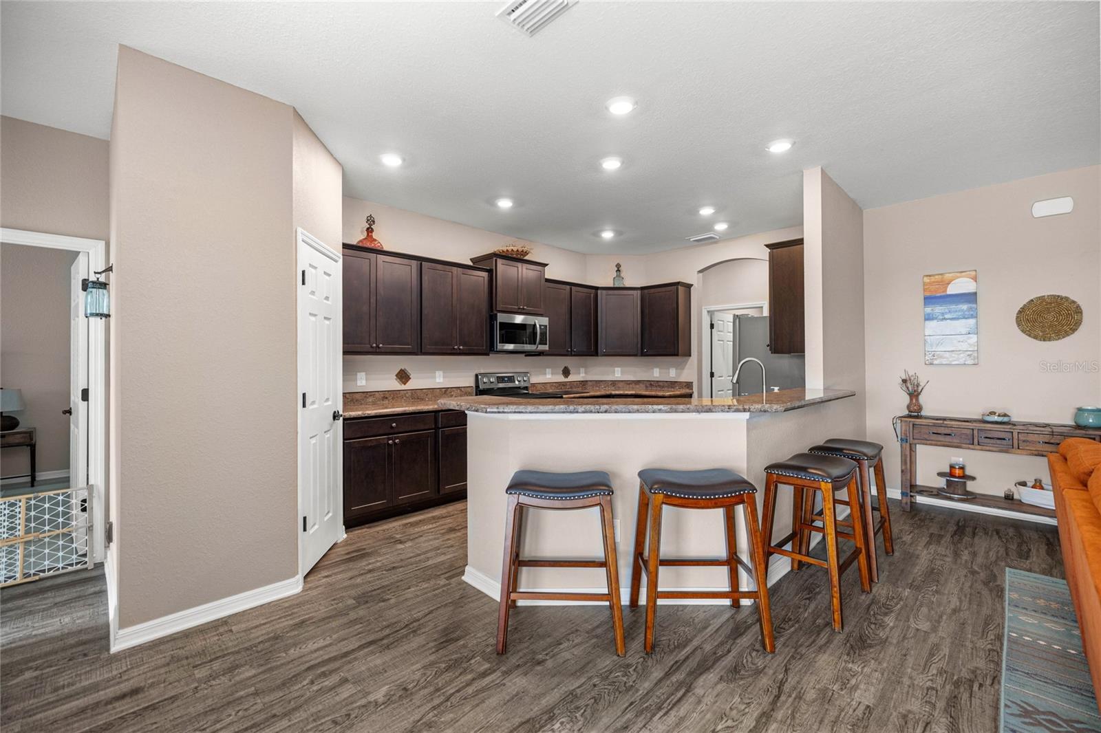 SUMMERCREST - Residential