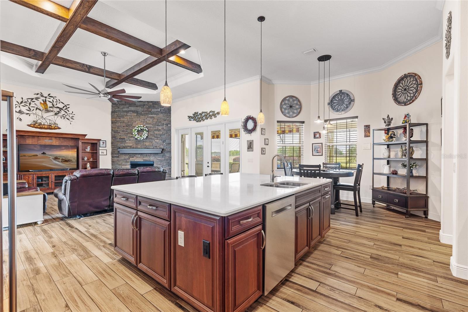 ACREAGE - Residential