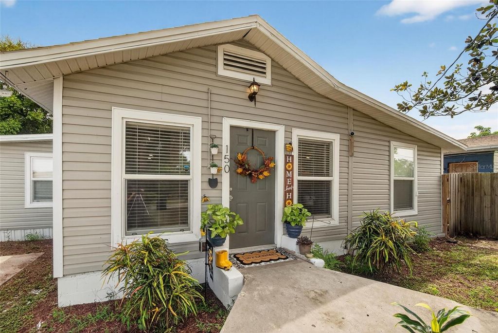 Photo of 150 Northside Drive W, Lake Wales, FL 33853 (MLS # TB8425832)