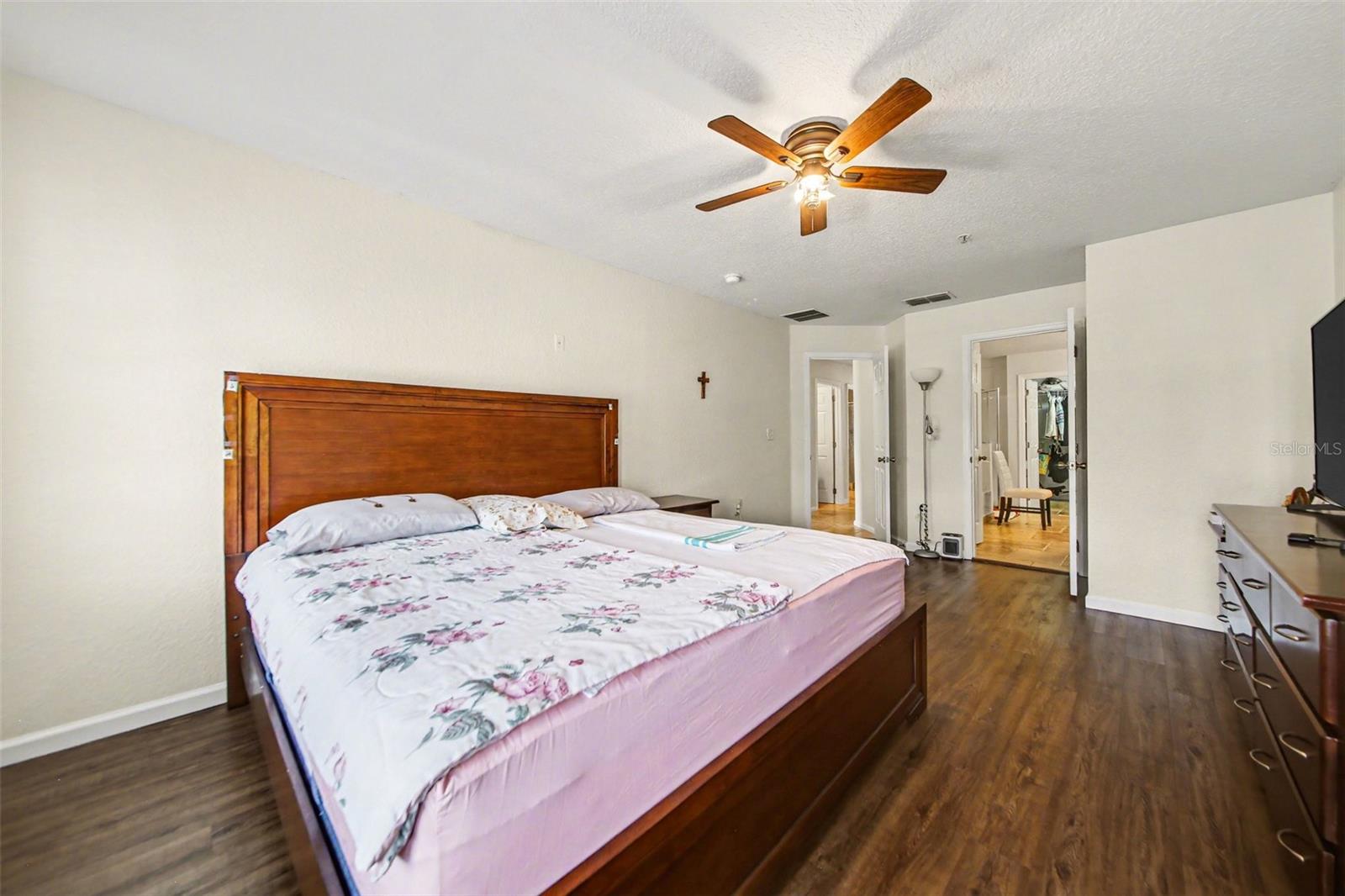 TOWNHOMES OF FLORA RIDGE - Residential