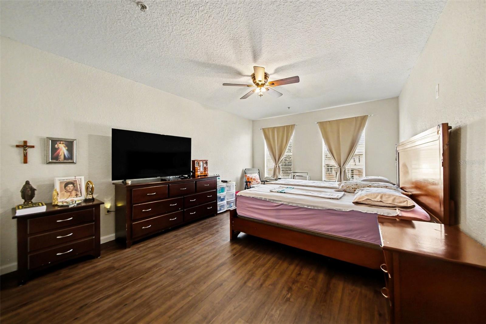 TOWNHOMES OF FLORA RIDGE - Residential