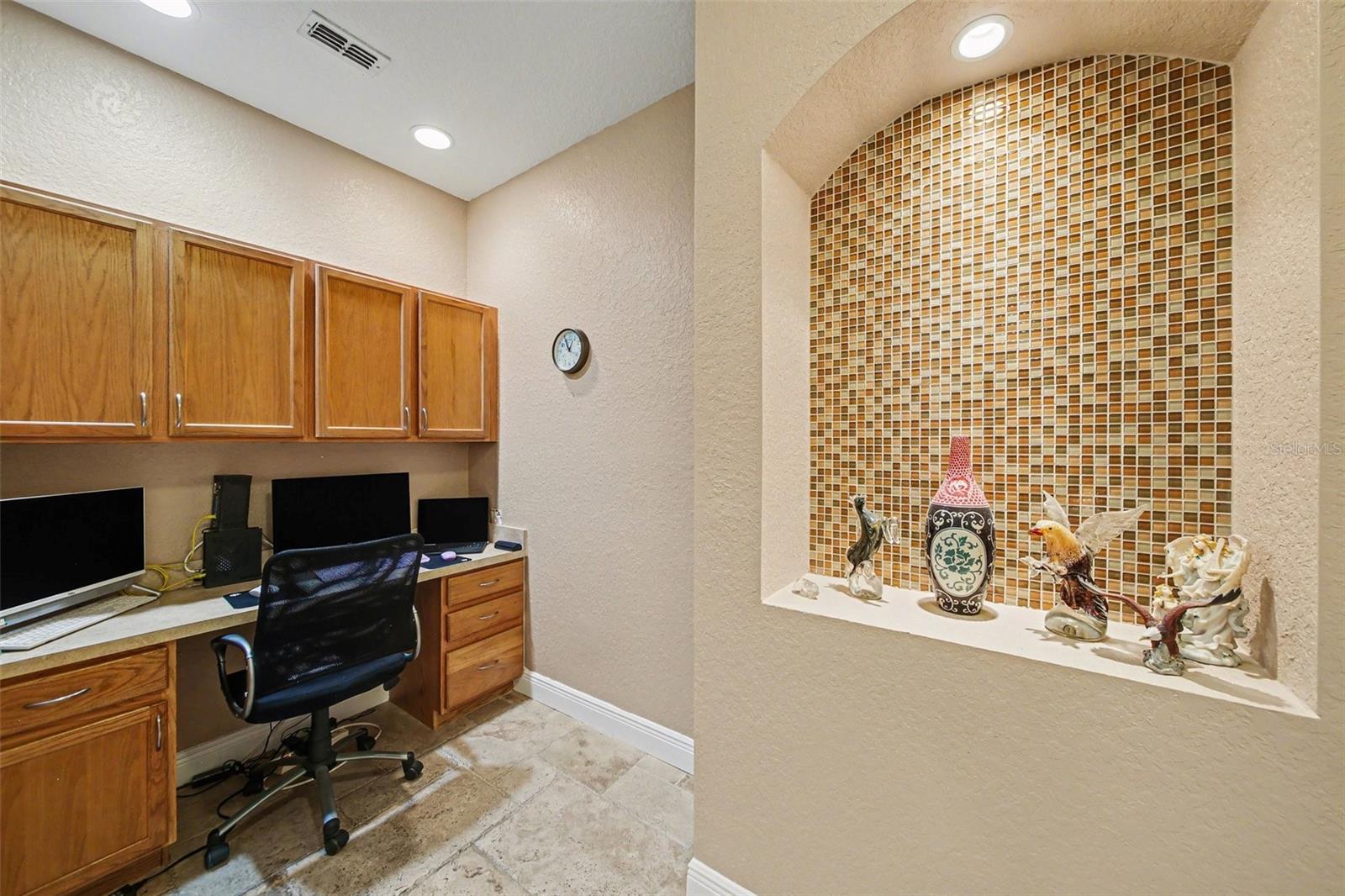 TOWNHOMES OF FLORA RIDGE - Residential