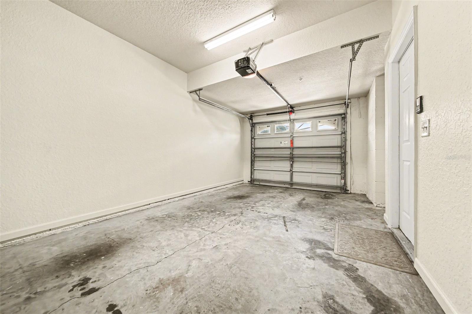 TOWNHOMES OF FLORA RIDGE - Residential