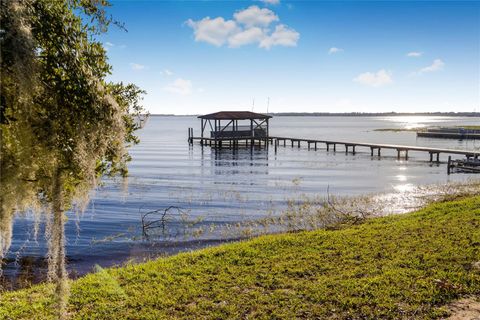 A home in MINNEOLA