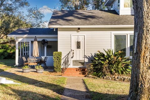 A home in MINNEOLA