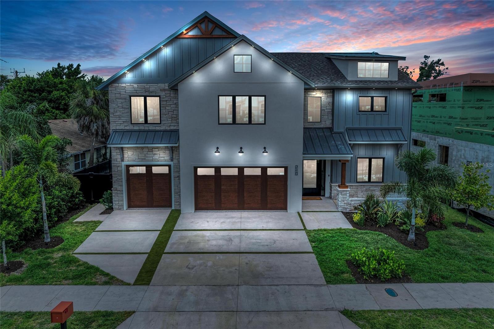 2115 DATURA STREET