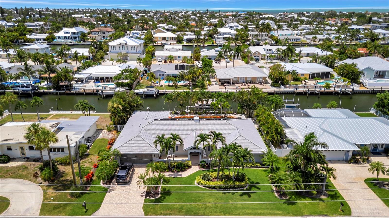 514 KEY ROYALE DRIVE