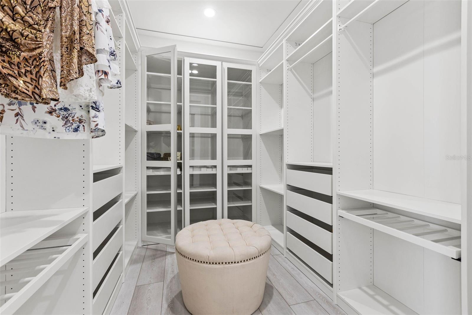 SHORE ACRES OVERLOOK SEC - Residential