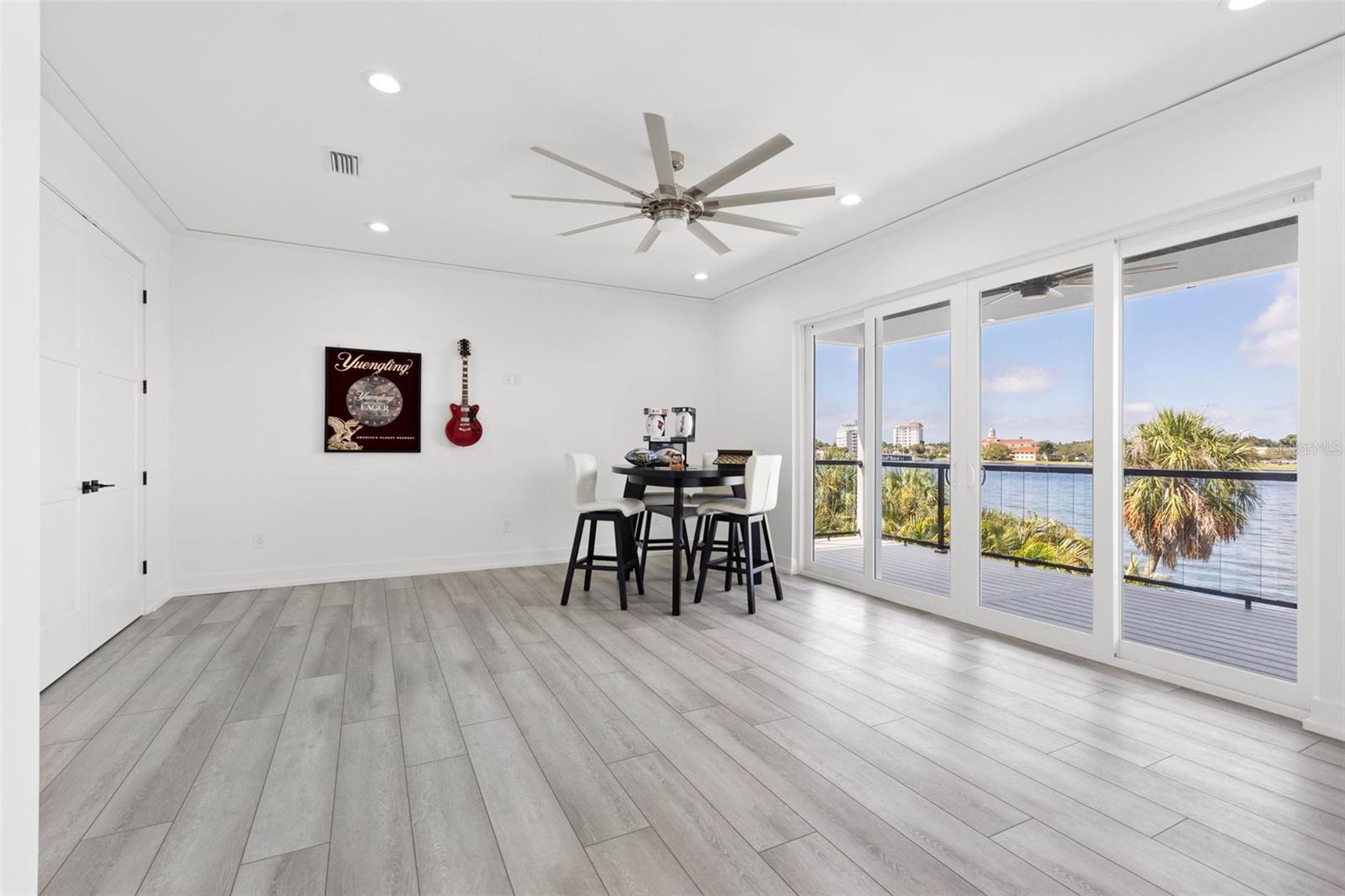 SHORE ACRES OVERLOOK SEC - Residential