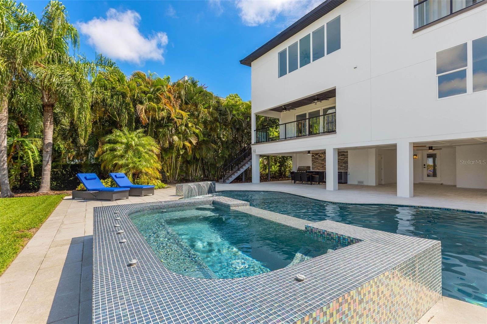 SHORE ACRES OVERLOOK SEC - Residential