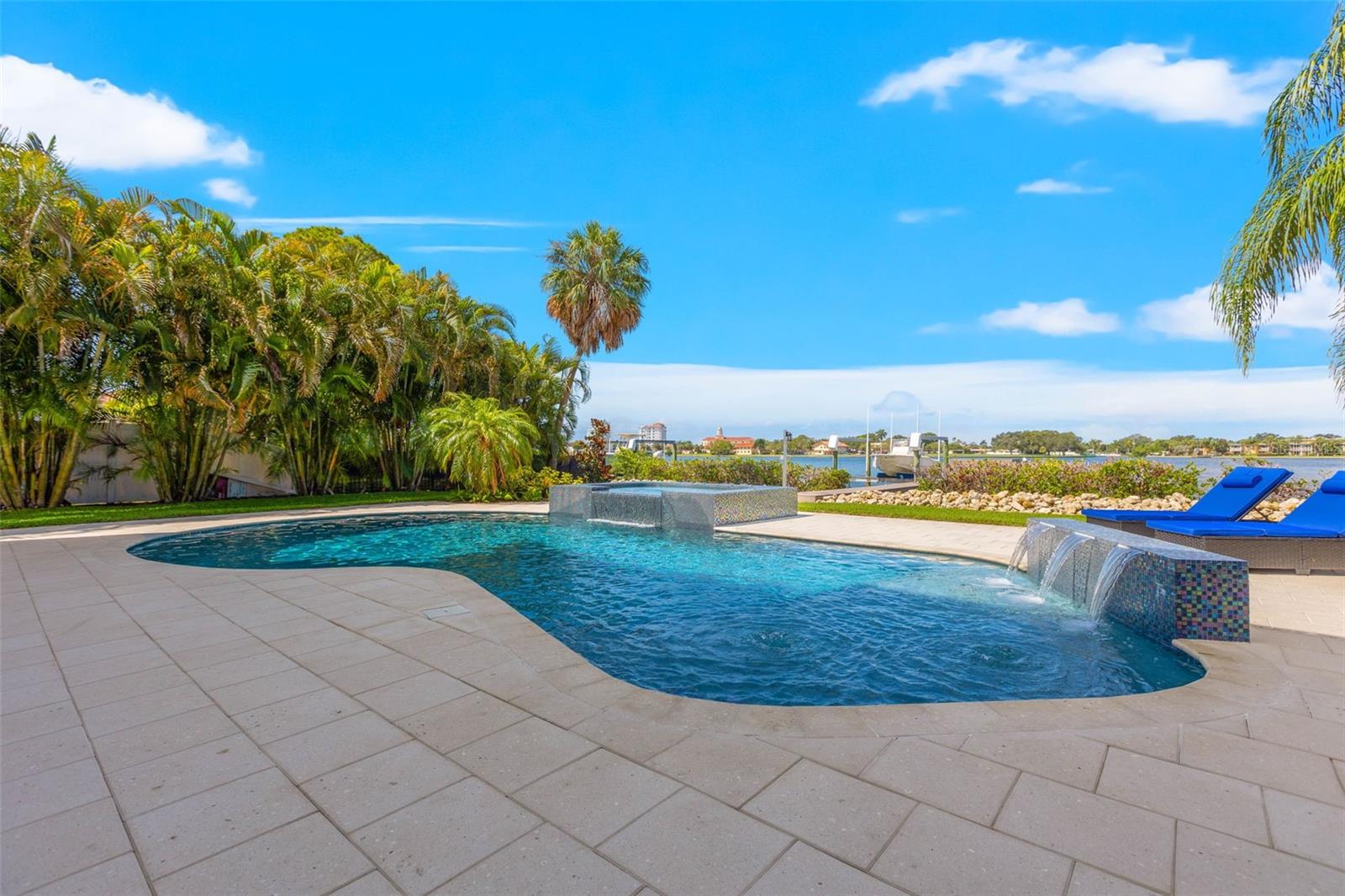 SHORE ACRES OVERLOOK SEC - Residential