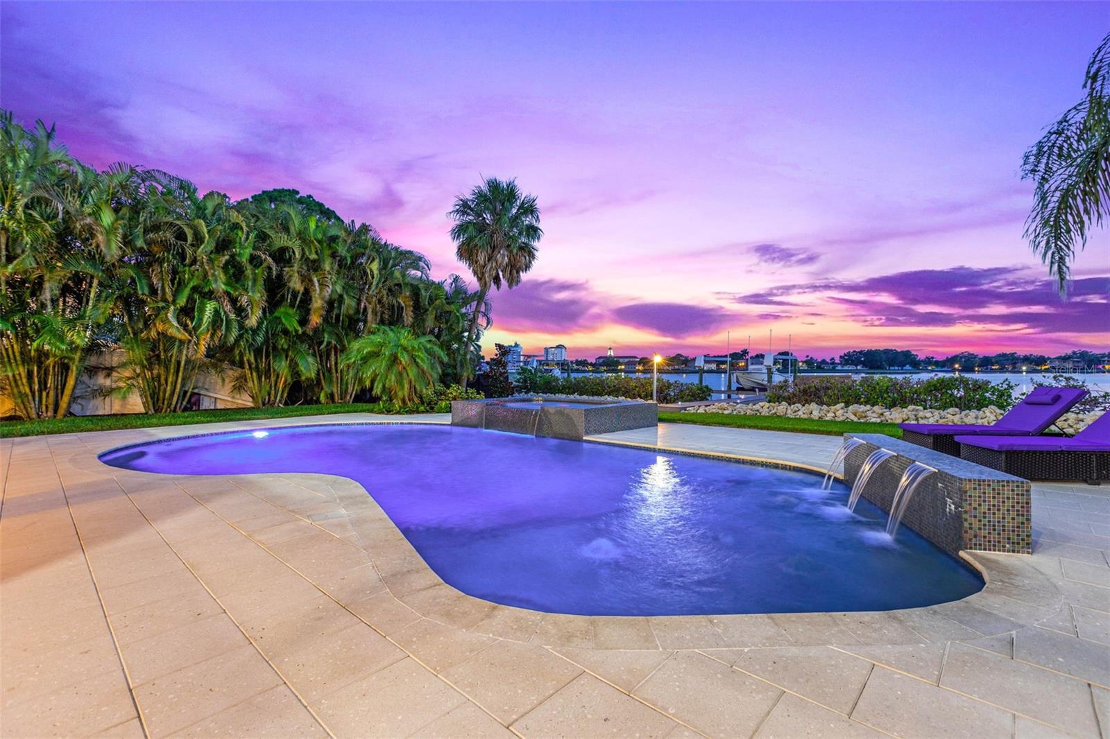 SHORE ACRES OVERLOOK SEC - Residential