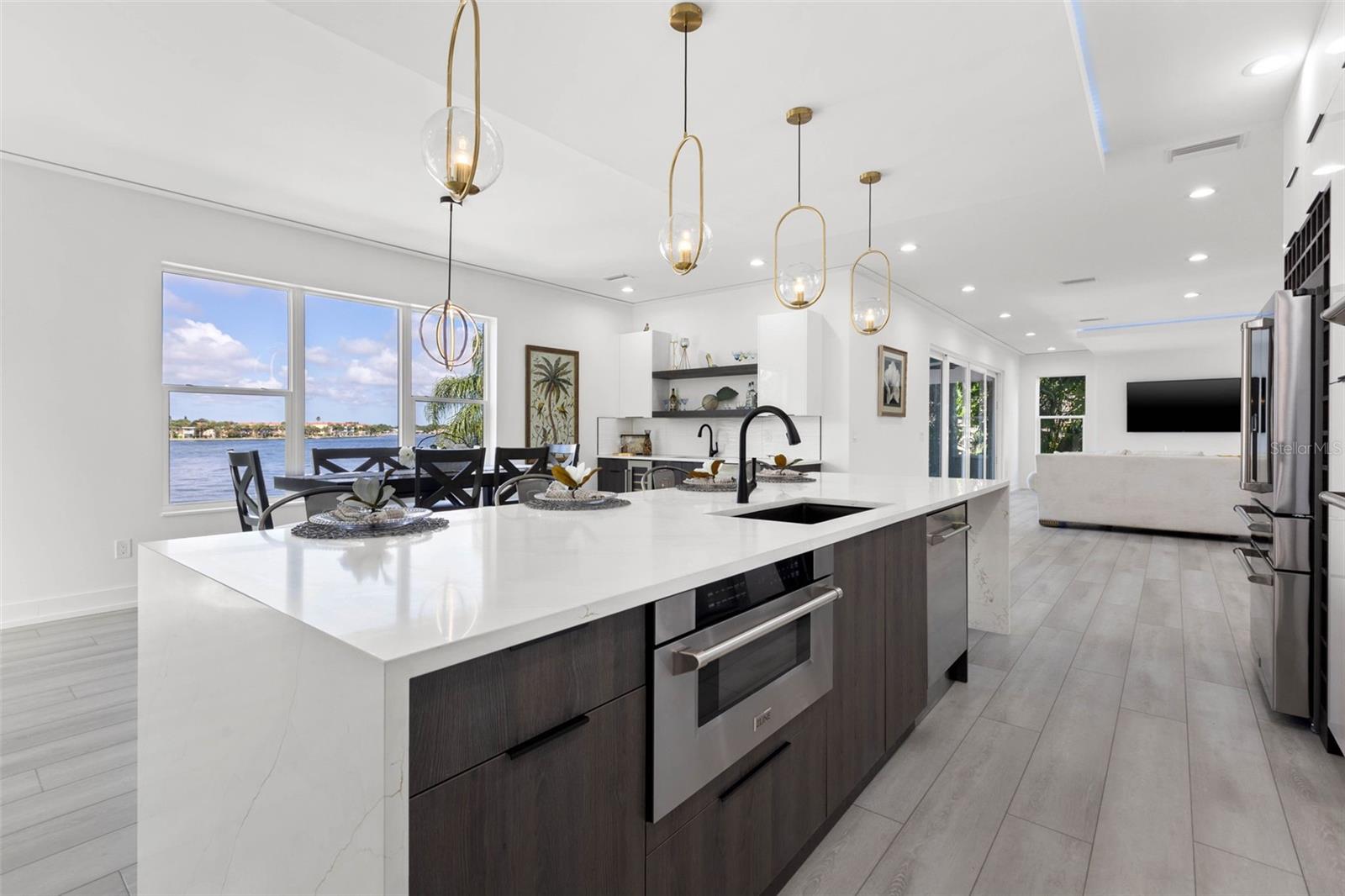 SHORE ACRES OVERLOOK SEC - Residential