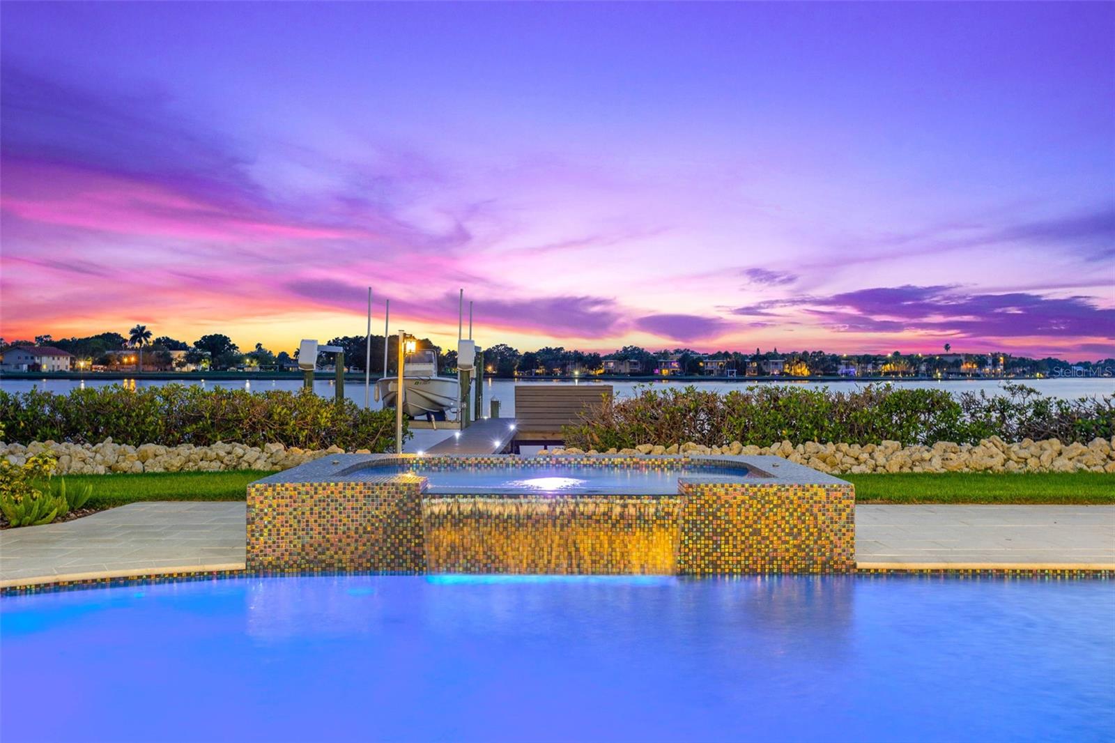 SHORE ACRES OVERLOOK SEC - Residential